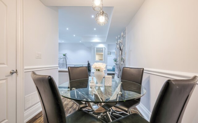 Waterfront Avenue Suites