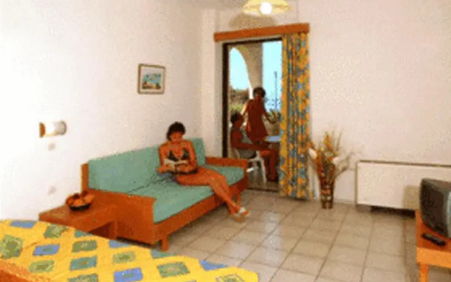 Marinos Beach Apartments