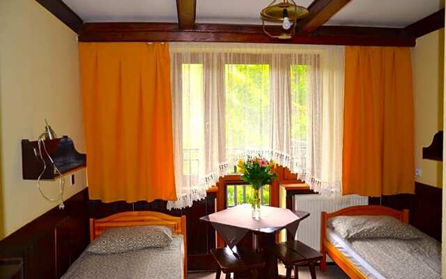 Ośrodek Wypoczynkowo-Szkoleniowy HALNY