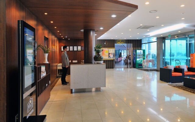AVA Hotel Jeju Hamdeok