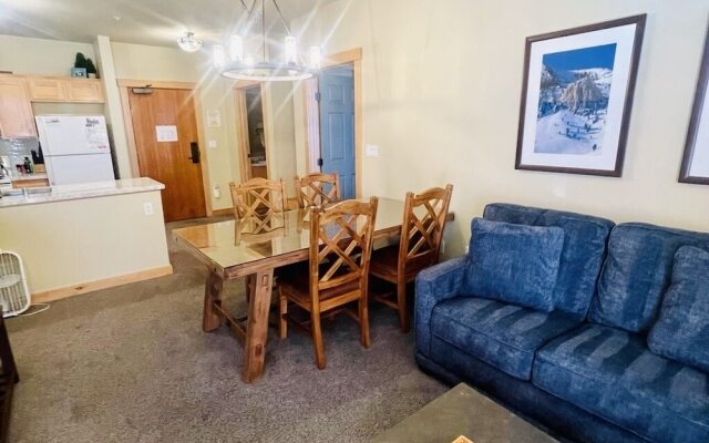 Sunstone #131 - Shared Pool, Hot Tub & BBQ