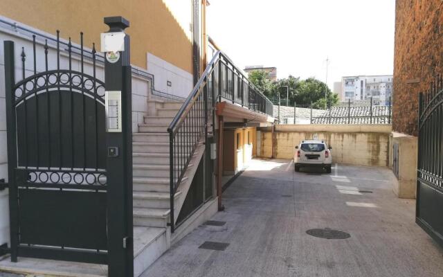 Friends & Family Apartment - Free parking car