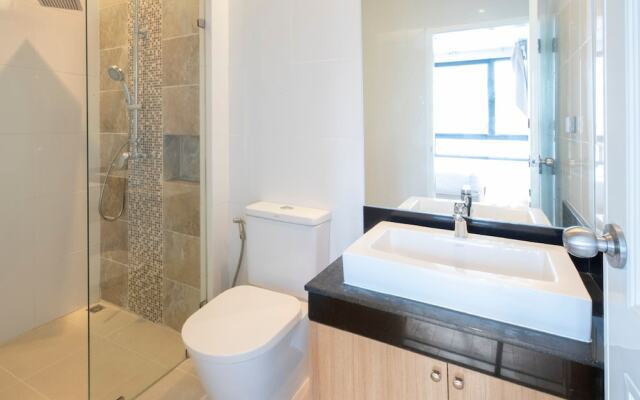 The Lago Naiharn Phuket By Sala Estate