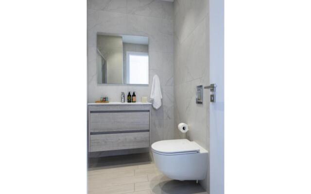 360 Nicosia-3 bedrooms Exclusive Panoramic View Residence
