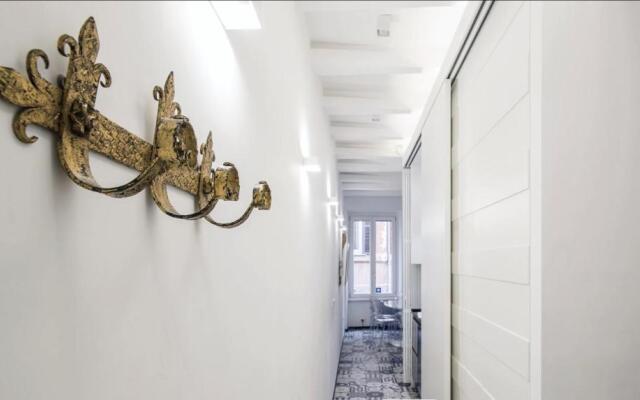 Navona Hi-Tech Apartment