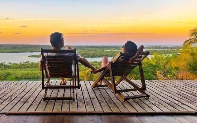 Art Jungle Eco Lodge