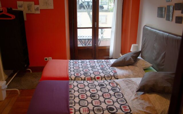 ALFAMA 3B - Balby's Bed&Breakfast
