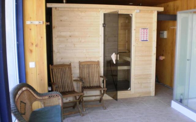 Gîte Bransat, 3 pièces, 4 personnes - FR-1-489-290