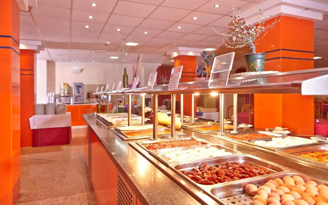 MLL Caribbean Bay Hotel