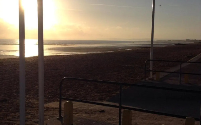 logement à 50 m de la mer !