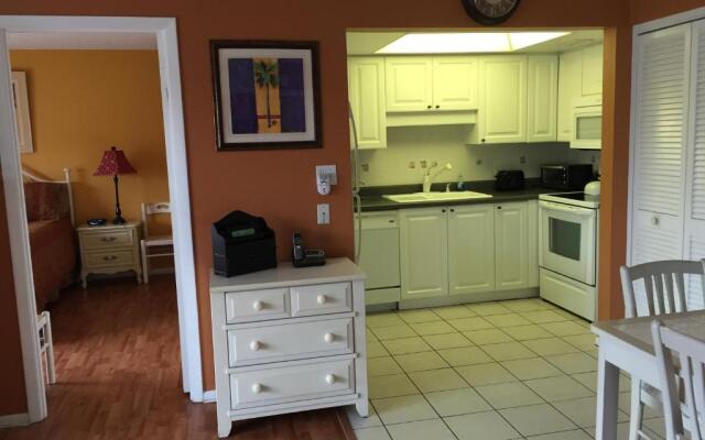 Crescent Arms Condominiums