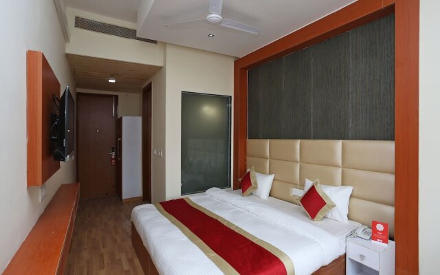 OYO 15731 Lime Wood Stay