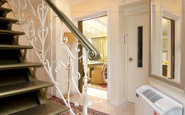Royal Riviera Residence