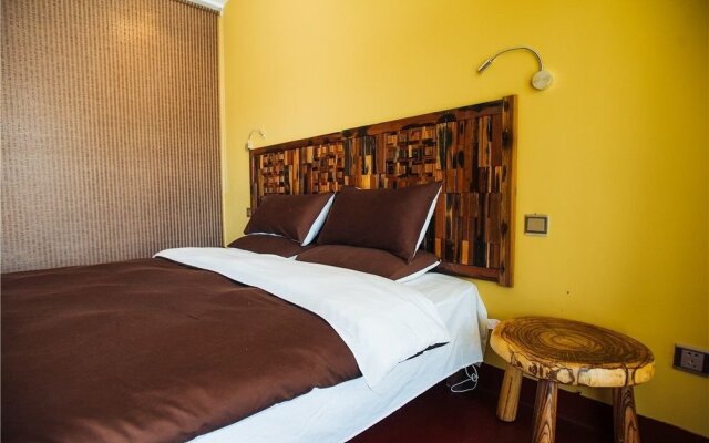 Dali Yunding Hotel