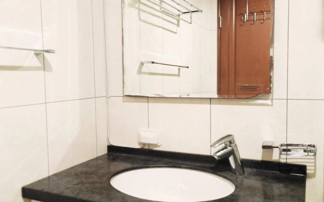 Q Square Apartment D