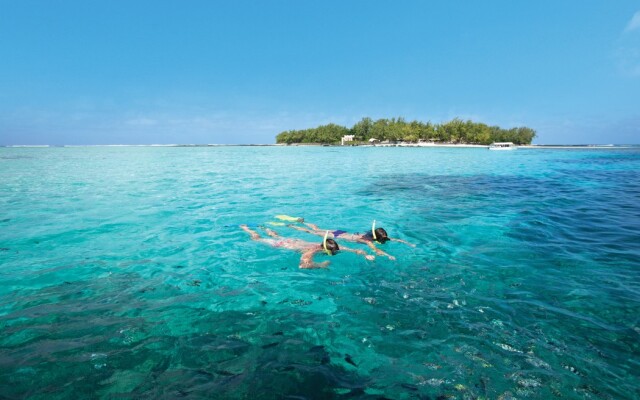Ile Des Deux Cocos (LUX* Resorts & Hotels)