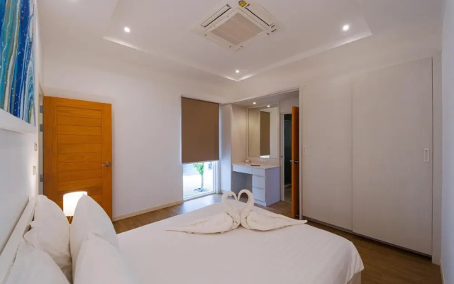 TropicalFamilyVilla w Pool&Garden ML103