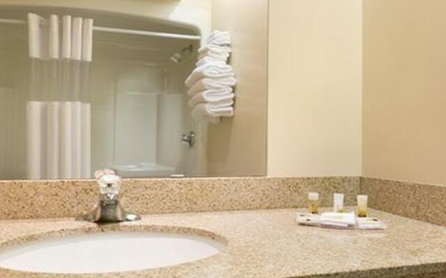 Days Inn by Wyndham Toronto East Beaches