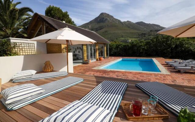 Chapmans Peak Lodge Noordhoek Cape Town.
