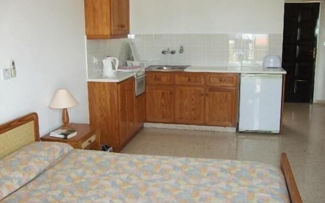 Tavros Hotel Apartments