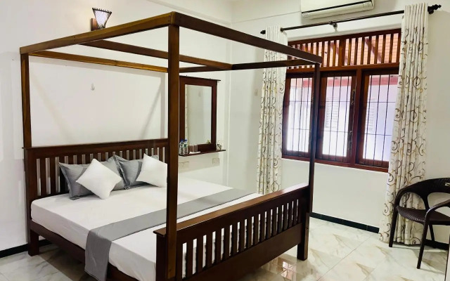 Grand Residence Negombo