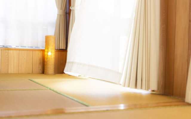 Kafuya Miyagi igusa villa