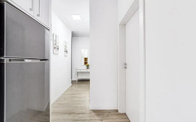 ARI - AFI Mall Luxurious Apartments