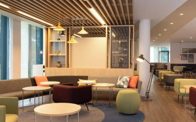 Holiday Inn Express Brussels Airport
