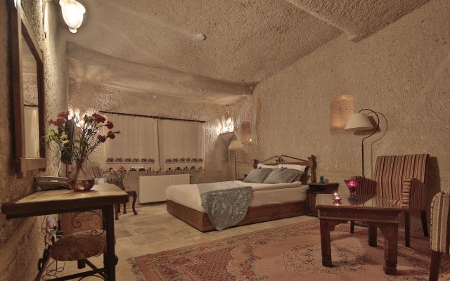 Grand Cave Suites