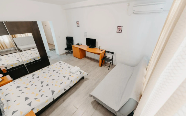 Studio Piata Amzei NR.1 (17 A)