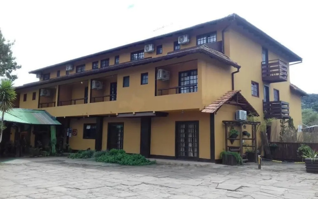 Hotel Fazenda Pedras Brancas