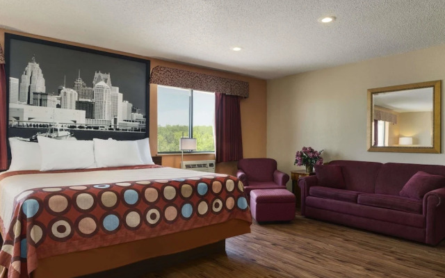 Super 8 Taylor/Detroit Area