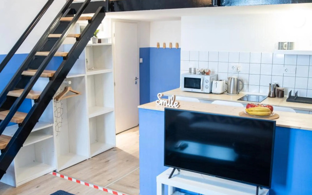 Cosy Studio In Central Party District.