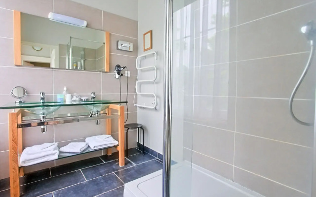 Château de Moulin le Comte