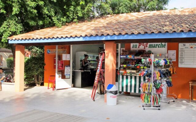 Holiday Home Le Mediterranée - AGL257