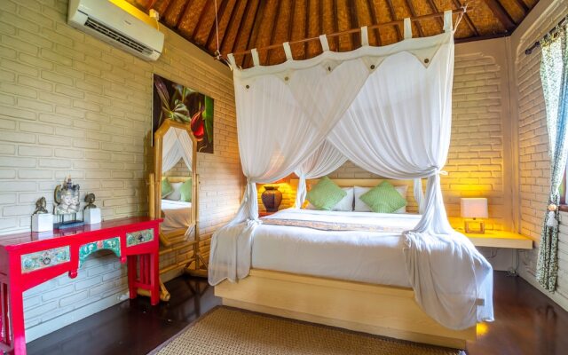 Enjoying Life Villa at Bintang