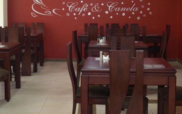 Hotel Cosmopolita Ambato