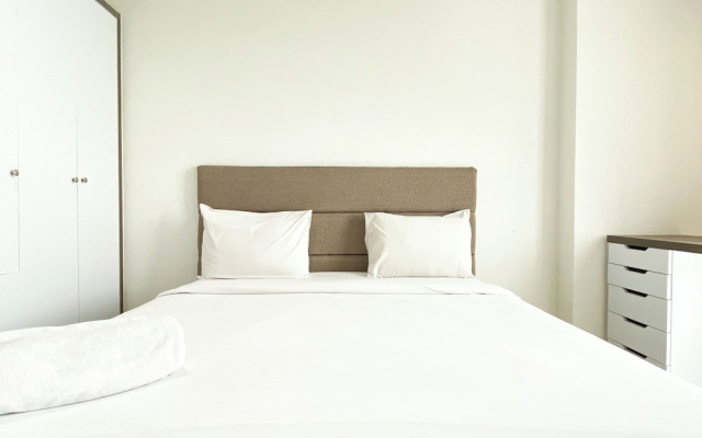 Modern Look Studio At Lrt City Bekasi Apartment – Guest Rooms – Bekasi
