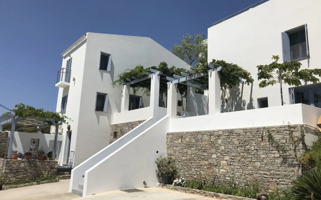 Zathea Apartments
