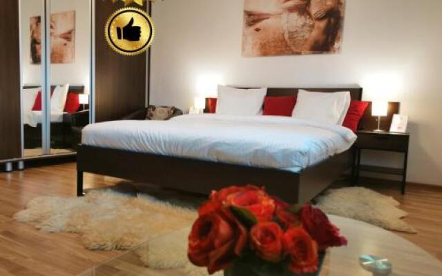 Studio 37 RedBed Self Catering Apartments