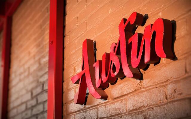 Aiden by Best Western Austin City Hotel
