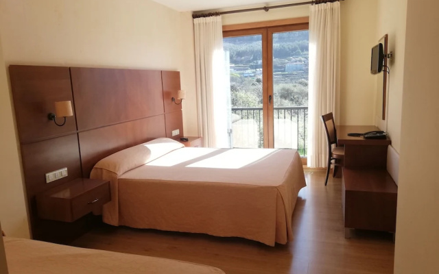 Hotel A Raíña