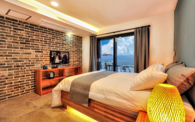 Geojae Green Hue Pension