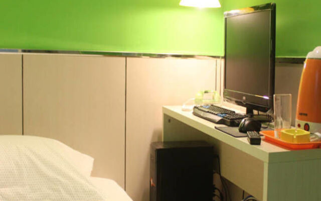 Xinyang Times Inn