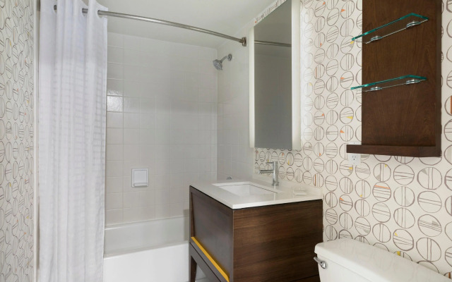 Holiday Inn : Bloomington W MSP Airport Area by IHG