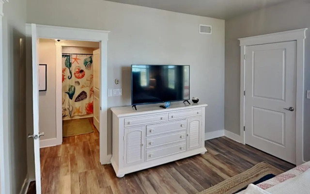 Pointe West 303 - Beachside Blue Sailfish