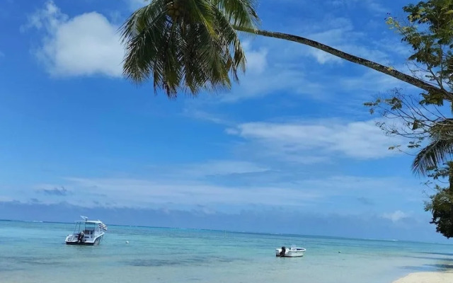 Villa Temae Beach