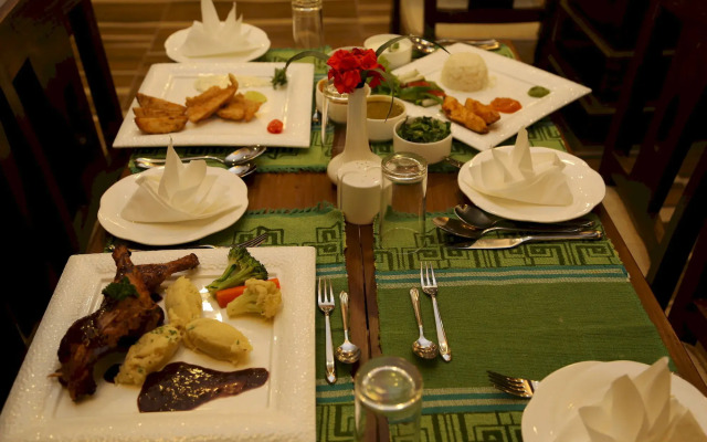 Da Yatra Courtyard Hotel & Resort