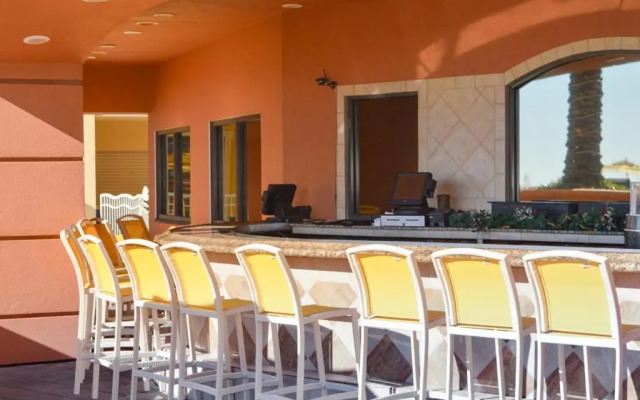 Emerald Grande Condominiums at HarborWalk Village