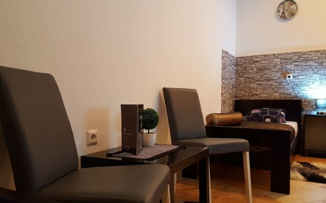 Apart Kalonis Hotel